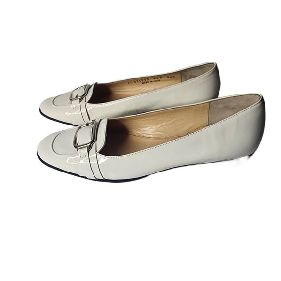 Cole Haan. Clarice. White Patent Leather Loafers. Size 6.5 - Picture 7 of 9